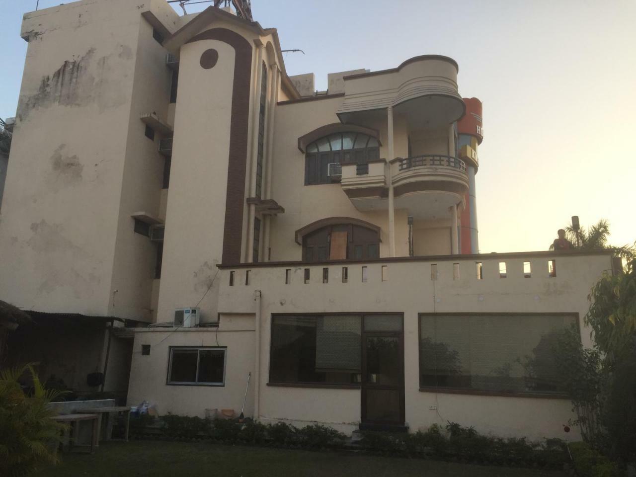 Hotel Kings Inn Haridwār Exteriér fotografie